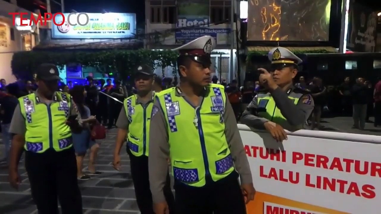 Sekelompok Orang Bikin Ricuh Aksi Lilin untuk Ahok, 4 Ditangkap