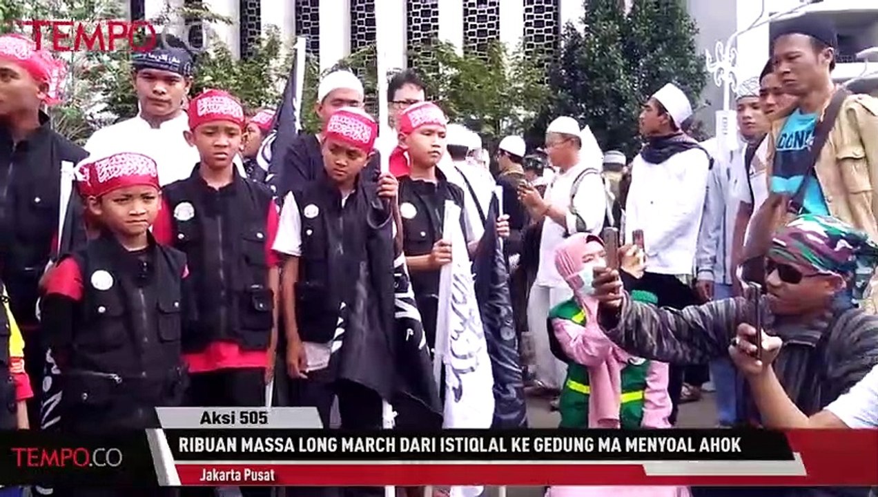 Ribuan Massa Aksi 505 Long March Menyoal Ahok
