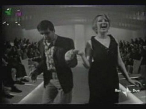 Mina & Adriano Celentano - La Coppia Più Bella Del Mondo 67