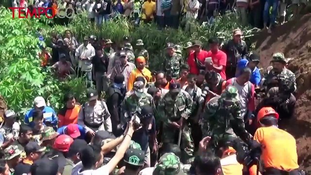 Tiga Korban Longsor Ponorogo, Tim SAR Terus Melakukan Pencarian