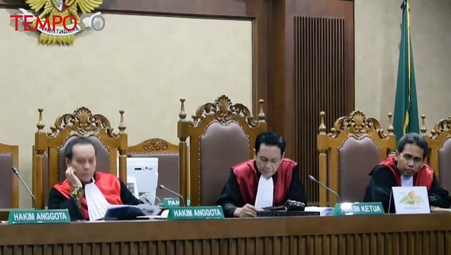Terkait Korupsi Alkes, Atut Chosiyah Dituntut 8 Tahun Penjara