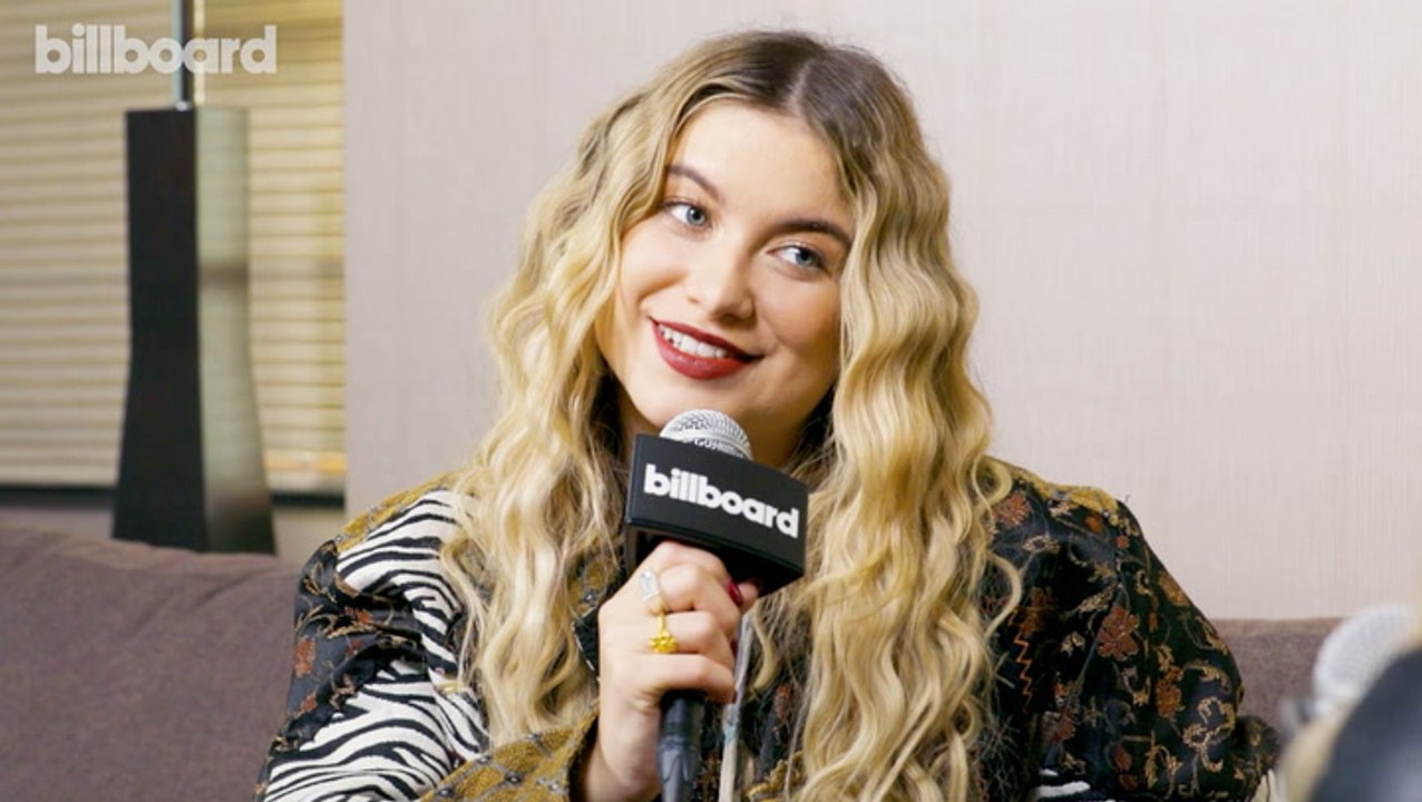 Sofia Reyes On Her New Song 'Luna', Singing the Mexican National Anthem, Experimenting With Her Sound & More | Latin Grammys 2022