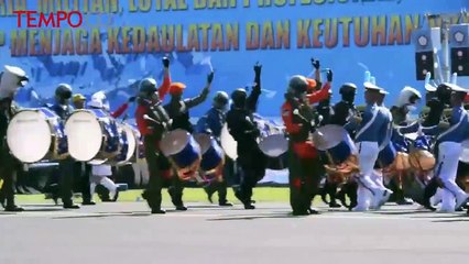 Dua Wanita Perkasa Patahkan Beton di HUT ke-71 TNI AU