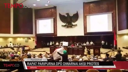 Rapat Paripurna DPD Diwarnai Aksi Protes