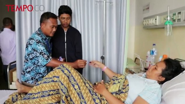 Petugas TPS Sambangi Rumah Sakit, Pasien Berikan Hak Suara