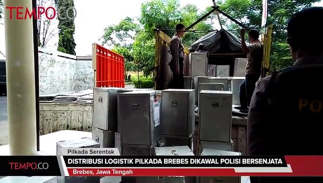 Distribusi Logistik Pilkada Brebes Dikawal Polisi Bersenjata