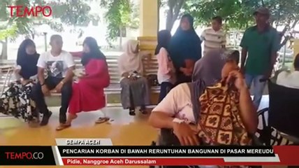 Pencarian Korban Gempa di Reruntuhan Bangunan