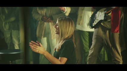 Brooke Ligertwood - King Jesus Reprise / Worthy Of It All