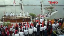 Jajaran Pejabat Pemda Makassar Dilantik Diatas Perahu Phinisi