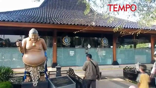 Padepokan Kanjeng Dimas Digerebek, Ada Bunker untuk Simpan Uang