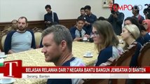Belasan Relawan Dari 7 Negara Bantu Bangun Jembatan di Banten
