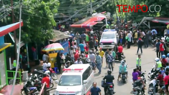 Usai Tabak Mobil dan 4 Motor Bus Berpenumpang 40 Orang Terguling coba ts.ts