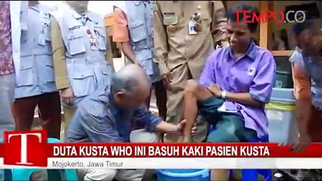 Duta Kusta WHO Ini Basuh Kaki Pasien Kusta