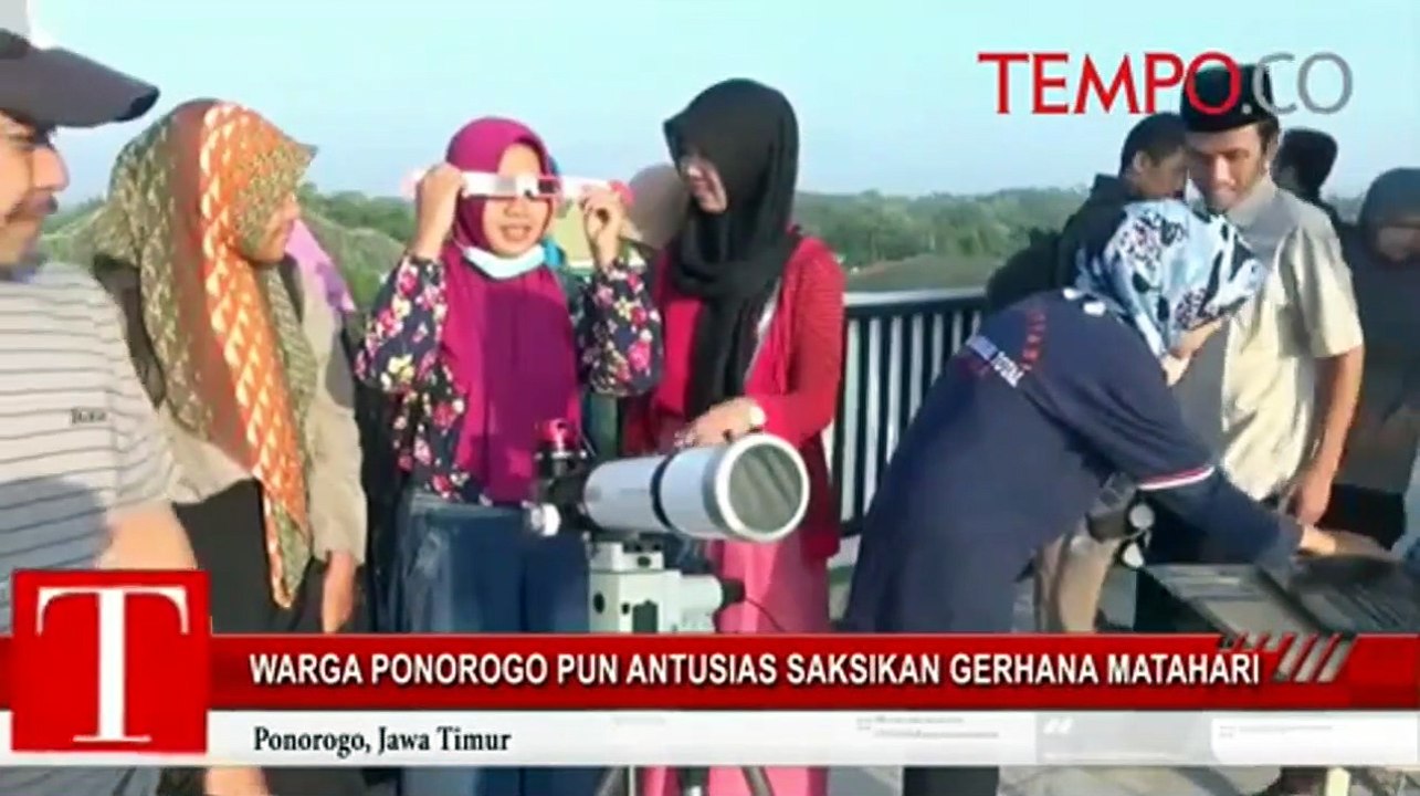 Warga Ponorogo pun Antusias Saksikan Gerhana Matahari