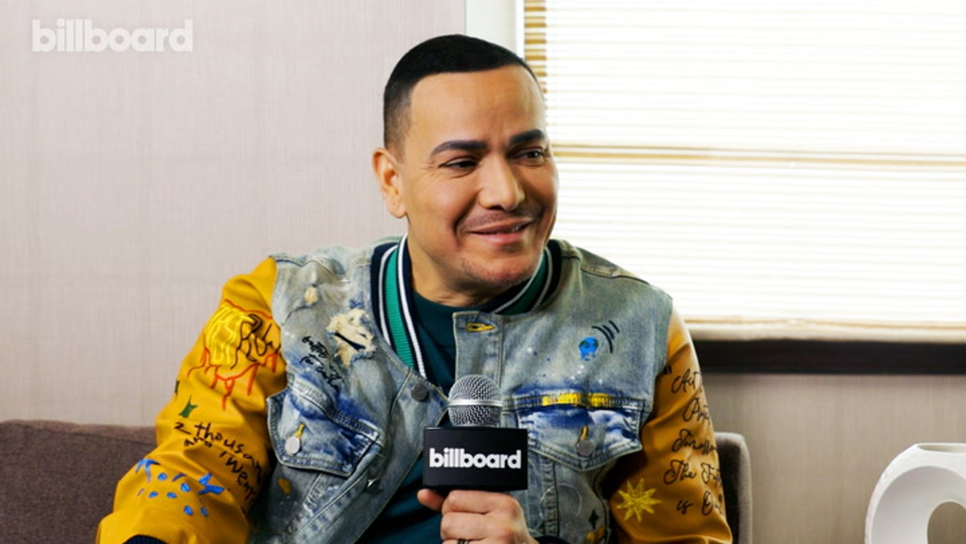 ⁣Victor Manuelle On His Passion For Music, New Artists Making Tropical Music & More | 2022 Latin 