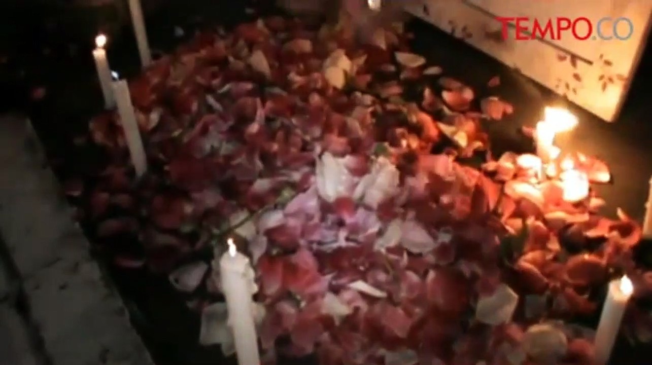 Aksi Renungan Tragedi Bom Sarinah di Tugu Jogja