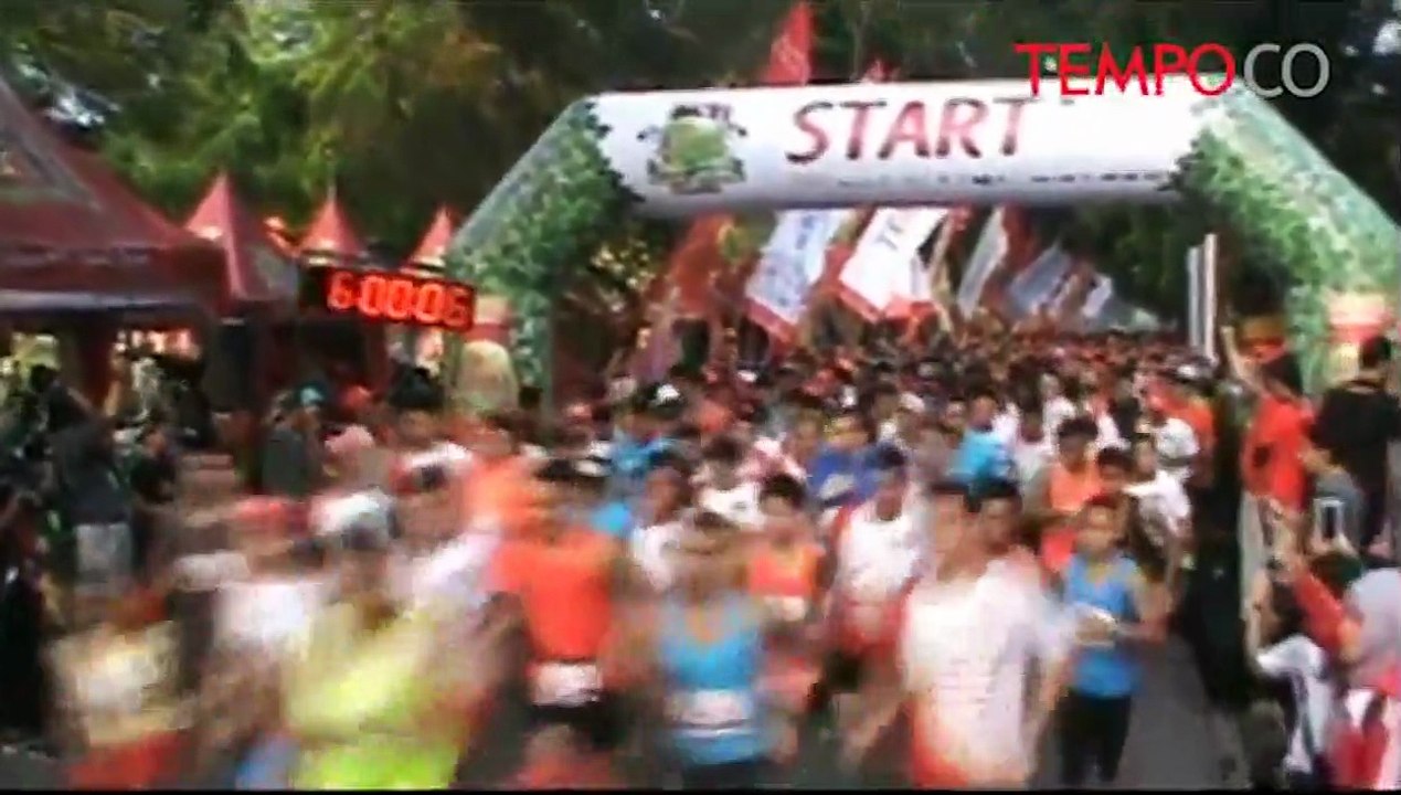 Ribuan Peserta Ikuti Lomba Lari 10K Candi ke Candi