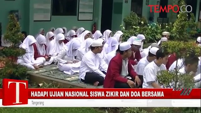 Hadapi Ujian Nasional, Siswa Zikir dan Doa Bersama