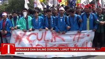 Memanas dan Saling Dorong, Luhut Pandjaitan Temui Mahasiswa