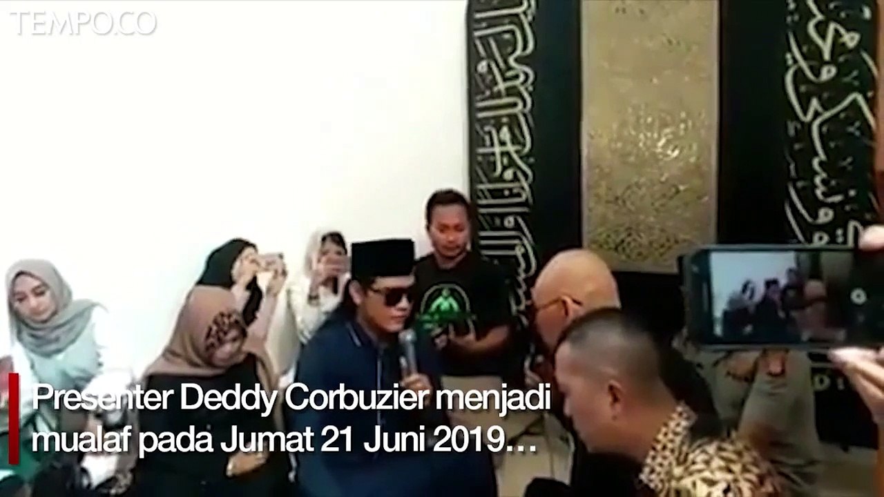 Detik-detik Deddy Corbuzier Ucapkan Dua Kalimat Syahadat
