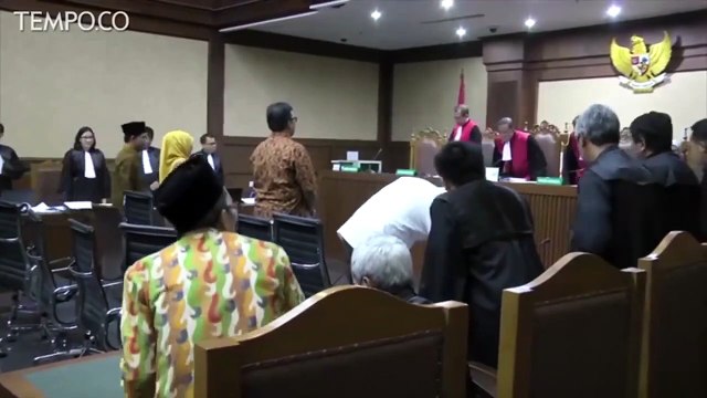 Gubernur Jatim Khofifah Jadi Saksi Sidang Kasus Suap Romahurmuziy