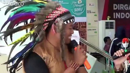 Peringati Hari Pelanggan, Pegawai BPJS  Kenakan Kostum Papua