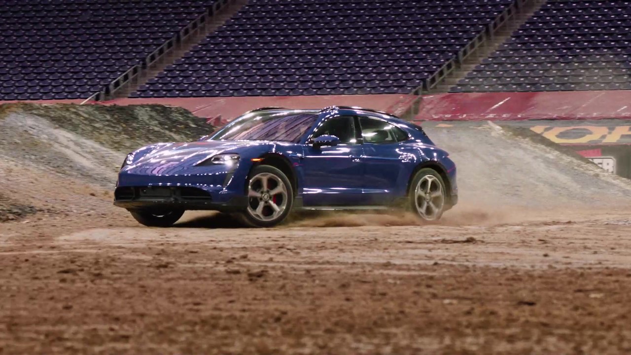 Porsche Taycan Turbo S Cross Turismo - All-wheel drive, done differently