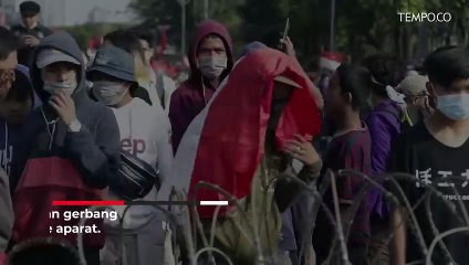 Demonstrasi di DPR Mulai Rusuh, Polisi Lepas Gas Air Mata