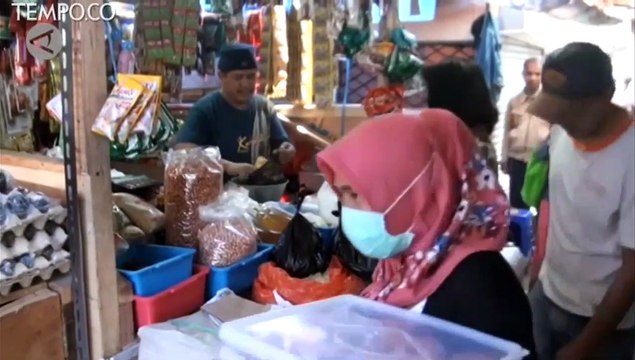 Pemkot Bandung Terapkan Kantong Plastik Berbayar Rp 5.000