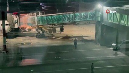 Antalya uçağında kırmızı alarm: ''Çantamızda bomba var''