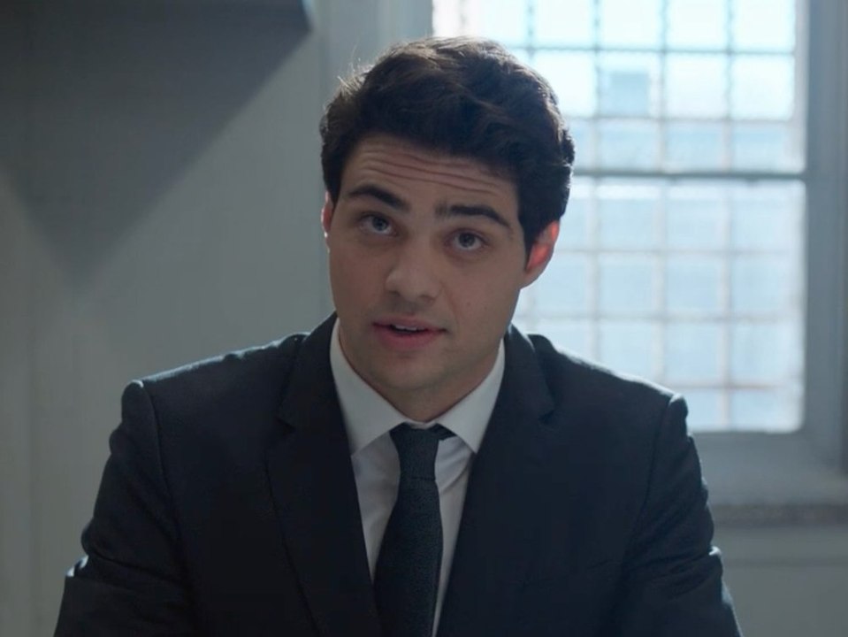 Trailer zur Actionserie 'The Recruit' mit Noah Centineo