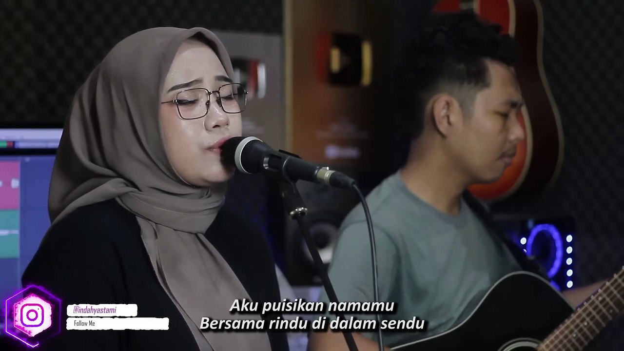 BERLAYAR TAK BERTEPIAN  ELLA LIVE COVER INDAH YASTAMI