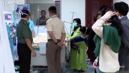 Presiden Jokowi Menjenguk BJ Habibie di RSPAD Gatot Subroto