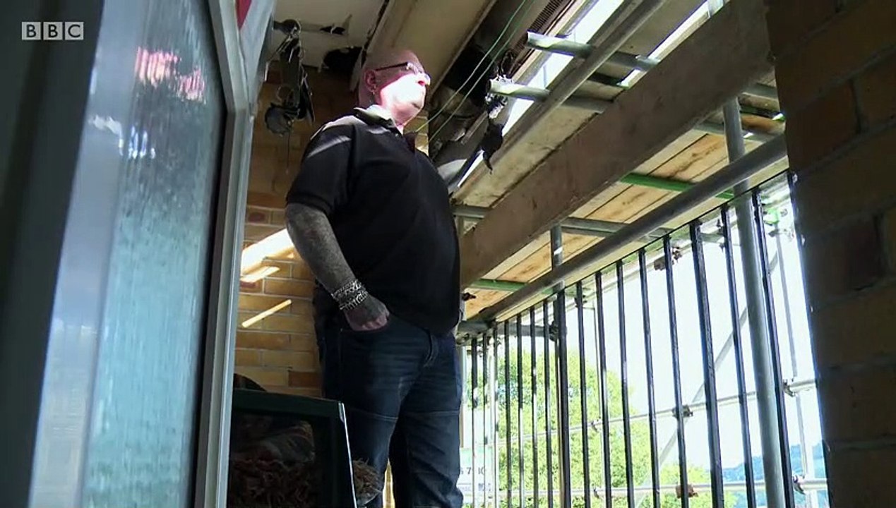 The Housing Enforcers S03E16