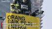 Aktivis Greenpeace Panjat Patung Selamat Datang, Beri Pesan Penting