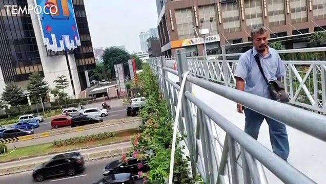 JPO Sudirman Tanpa Atap yang Instagramable, Jadi Ajang Selfie