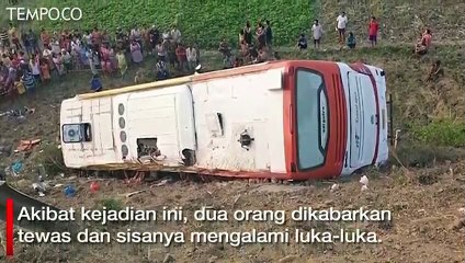 Kecelakaan Bus Kramat Djati Di Tol Sumo