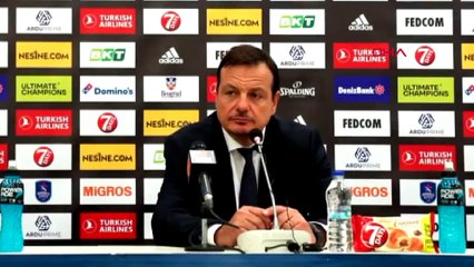 Anadolu Efes Barcelona'yı devirdi