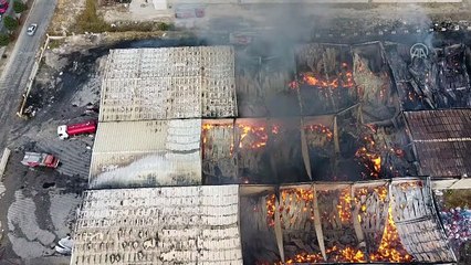 Uşak'ta tekstil deposunda yangın