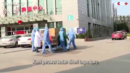 Perawat Potong Rambut untuk Kurangi Infeksi Virus Corona