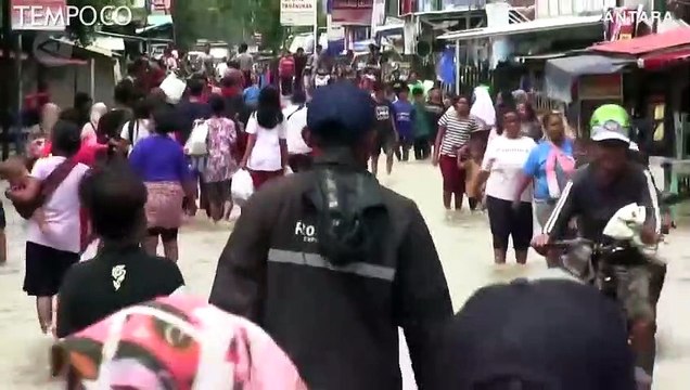 Banjir Melanda 11 Kecamatan di Kabupaten Subang, Warga Terisolasi