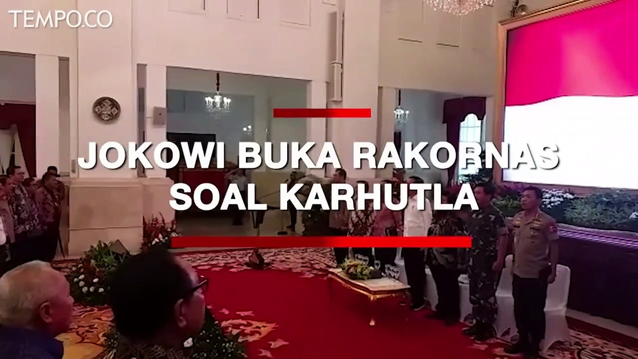 Rapat Soal Karhutla, Jokowi: Hati-hati Terhadap Titik Api