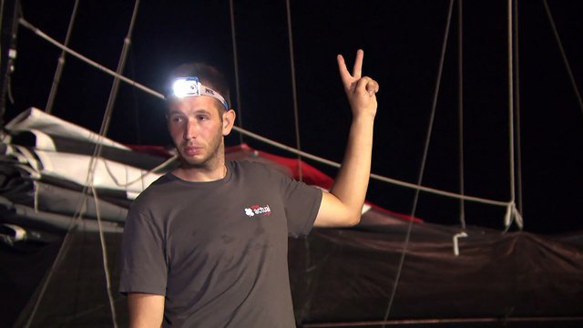 arrivee-pontons-yves-le-blevec-actual-ultim-3