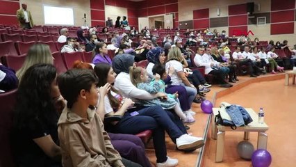 PROF. DR AYDEMİR: PREMATÜRE BEBEKLERDE EN ÖNEMLİ BESİN MADDESİ ANNE SÜTÜ