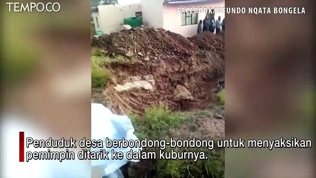 Pemimpin Tradisional Afrika Selatan Dikubur Bersama Mercedesnya