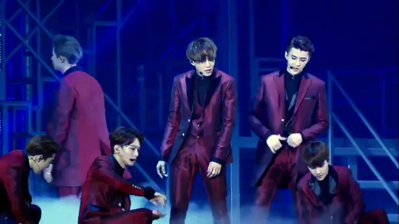 EXO - Hurt (The Exoluxion in Seoul)