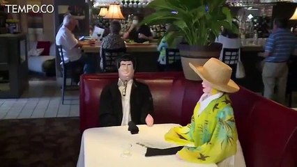 Gunakan Boneka, Cara Unik Restoran Tegakkan Social Distancing