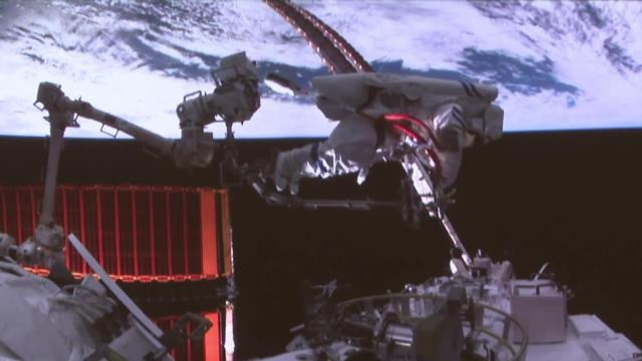 Tiangong Uzay İstasyonu Mürettebatı Çinli Eski Uzay Yetkilisinin Doğum Gününü Kutladı