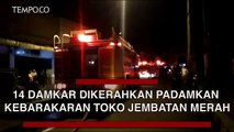 14 Damkar Dikerahkan Padamkan Kebakaran di Pertokoan Jembatan Merah Bogor
