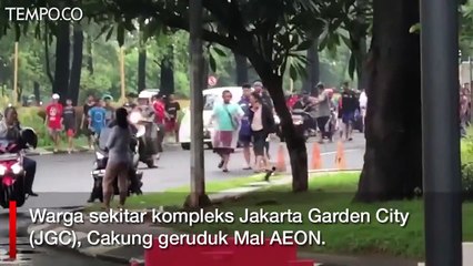 JGC Diduga Jadi Penyebab Banjir, Warga Geruduk Mal AEON